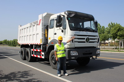 Bureau veritas envoient des gens pour inspecter notre camion à benne basculante beiben 2534 pour pays congo