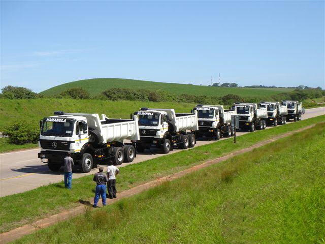 6 unités puissance étoile 40 T camions bennes exporter vers le client de l'Afrique du Sud