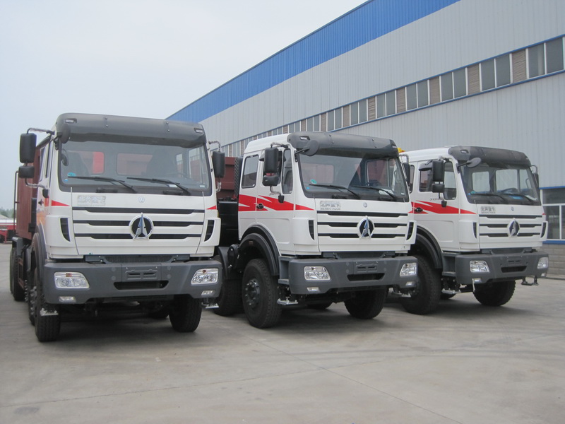 Le client Mogolia mettre en ordre 30 unités beiben 12 camions à benne basculante wheeler