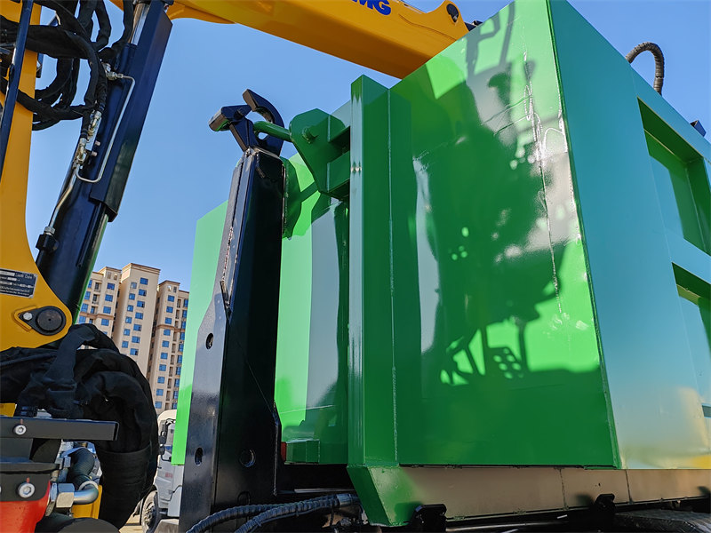 Beiben 10 wheeler hooklift refuse truck