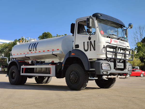Beiben 4×4 water tanker truck