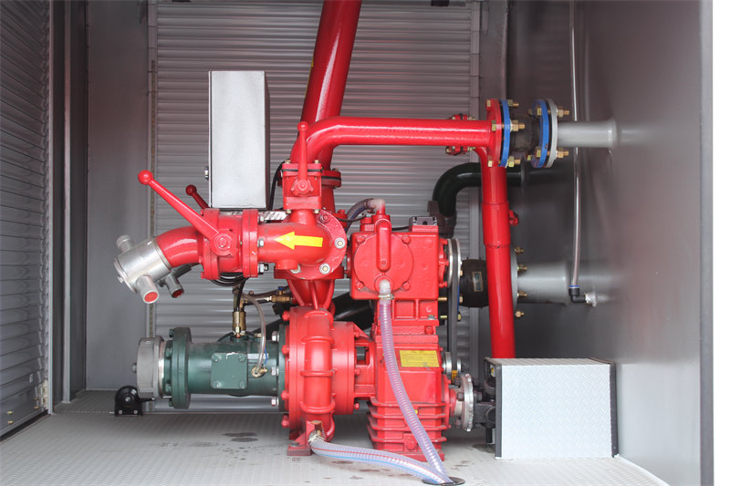 Beiben water fire tender