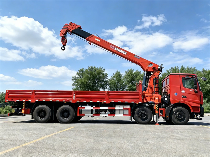 Beiben 8×4 service truck with crane