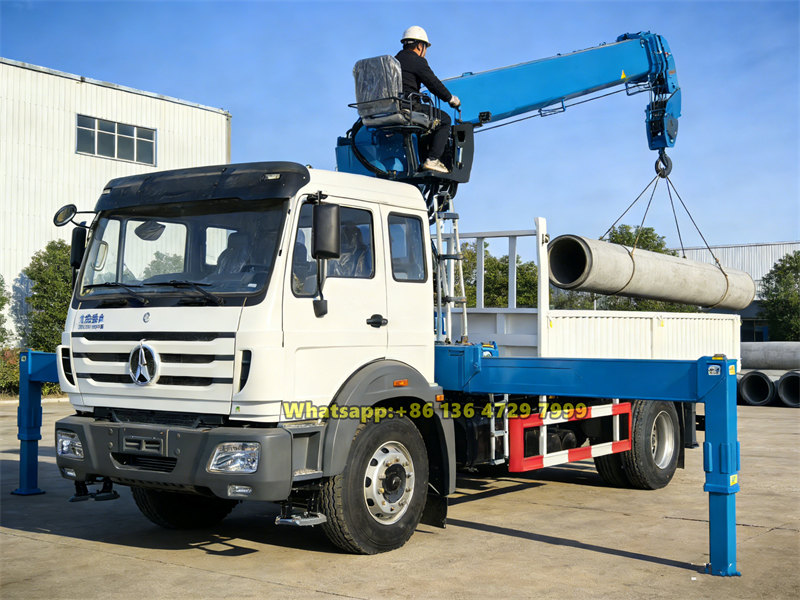 Beiben 4×2 5-ton telescopic boom truck