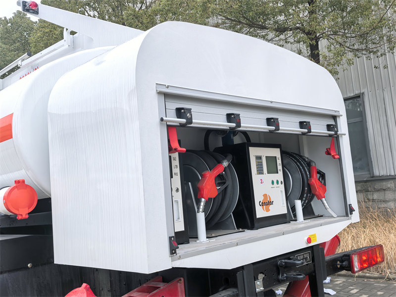 Beiben 2638 truck mounted fuel tank