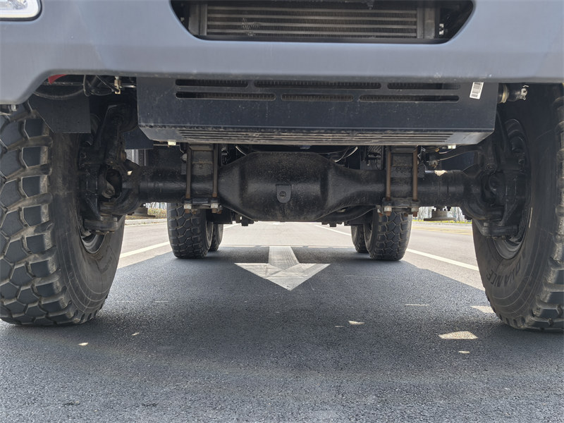 Beiben 6×6 lorry mounted knuckle crane