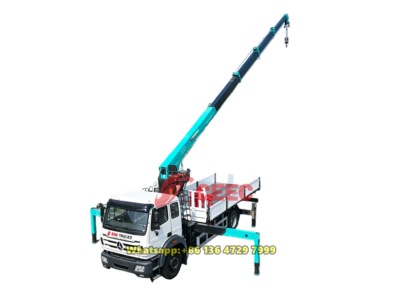 Beiben 6 wheeler cargo truck with crane