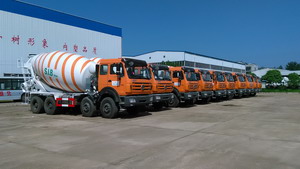 10 camions de mélangeur 14 unités CBM beiben transit exporter vers les pays du Moyen-Orient