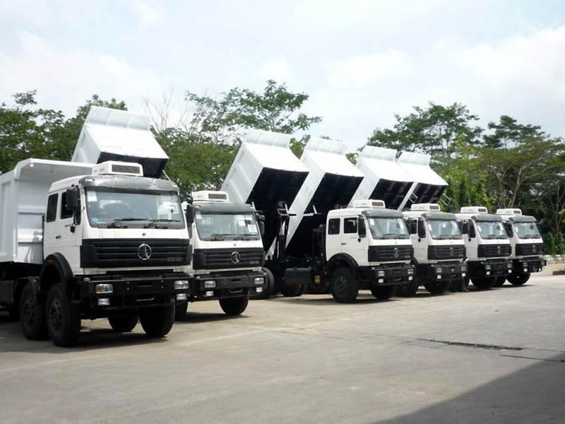 50 unités de dumper robuste Beiben sont totalement terminées dans l'usine de camions Beiben