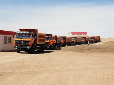 camions à benne basculante beiben 2538K 25 unités dans projet de client de l'Ouzbékistan