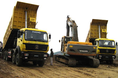 10 unités de dumper robuste Beiben 50 T sont utilisées dans le projet d'un client d'Asie du Sud